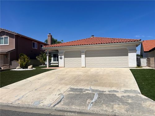 30579 Sea Horse Cir, Canyon Lake, CA, 92587-7429 | Card Image