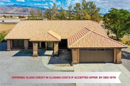 3051 S Rainbow Ave, Pahrump, NV, 89048-6423 | Card Image