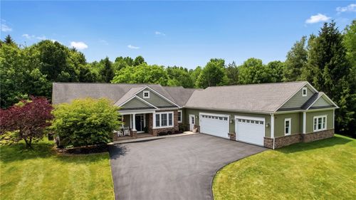 898 Bel Arbor Dr, Victor, NY, 14564-8731 | Card Image