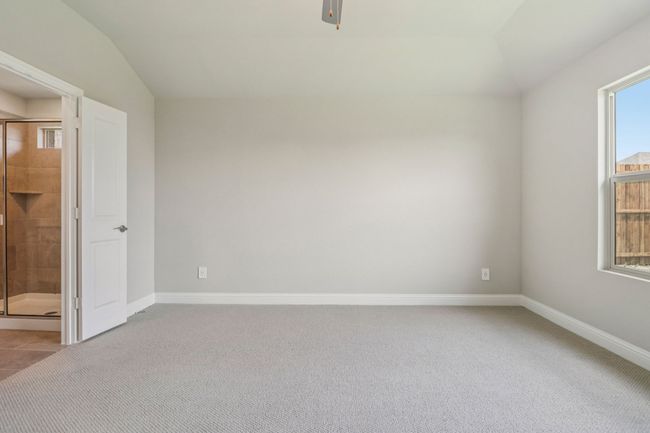 Photo is not of the actual home, but is an inspirational photo of builder’s model home and may depict options, furnishings, and/or decorator features that are not included. | Image 16