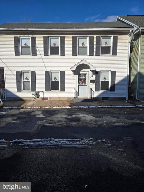 121 E Locust St, MECHANICSBURG, PA, 17055-3841 | Card Image