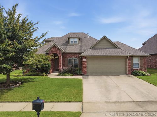 1707 Fulton Pl, Broken Arrow, OK, 74012-3011 | Card Image
