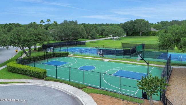 7670 Wexford Club Dr W, House other with 6 bedrooms, 5 bathrooms and null parking in Jacksonville FL | Image 75