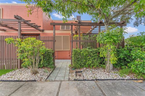 1490 Laguna Ln, Pembroke Pines, FL, 33026-3254 | Card Image