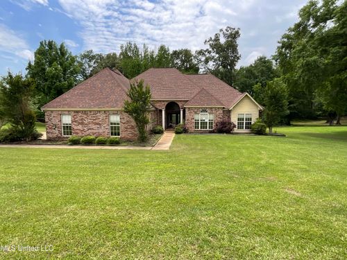 221 Pearlie Owens Dr, Byram, MS, 39212-3272 | Card Image