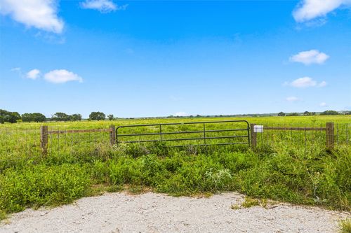 495 Jake Sparks Dr, Waco, TX, 76705-5930 | Card Image
