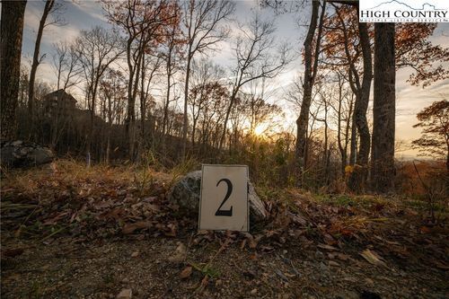 2 Old Laurel Lane, Elk Park, NC, 28622 | Card Image