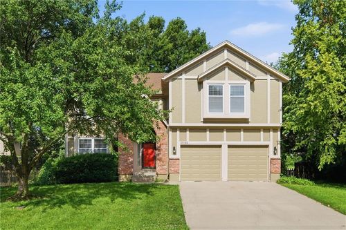 12160 S Alcan St, Olathe, KS, 66062-5941 | Card Image