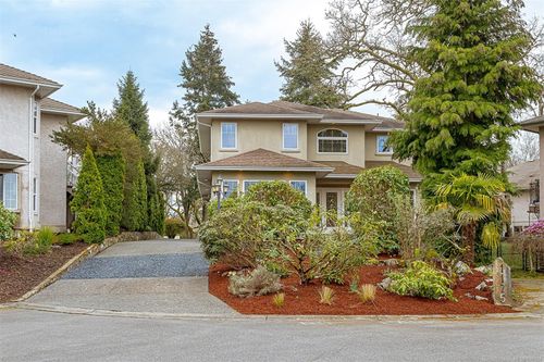 1179 Gait Lane, Saanich, BC, V8P5T6 | Card Image