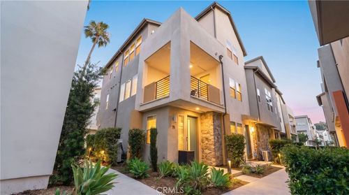275 Pin Ln, Covina, CA, 91722-4107 | Card Image