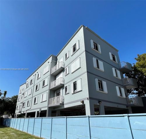 apt-10-328 Nw 12th Ave, Miami, FL, 33128-1097 | Card Image