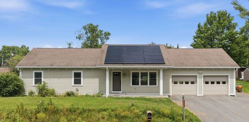 20 Lorraine St, Newport, NH, 03773-2817 | Card Image