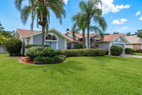 2800 Resnik Cir W, PALM HARBOR, FL, 34683-7220 | Card Image