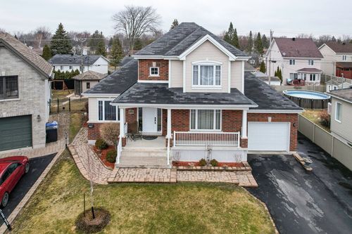 252 Rue De Jupiter, Châteauguay, QC, J6K0E4 | Card Image