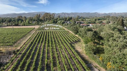 570 E Watmaugh Rd, Sonoma, CA, 95476-7955 | Card Image