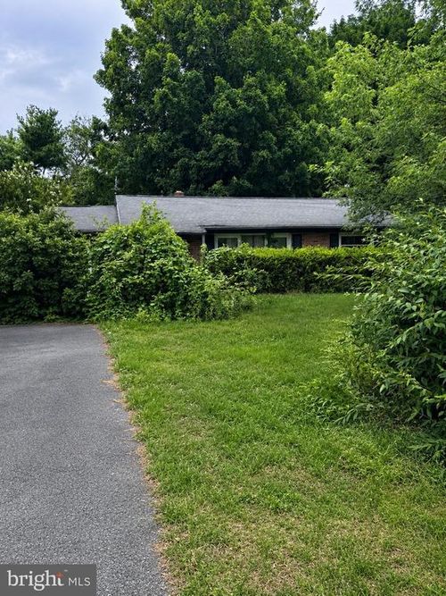 17712 Burnside Ave, HAGERSTOWN, MD, 21740-7006 | Card Image