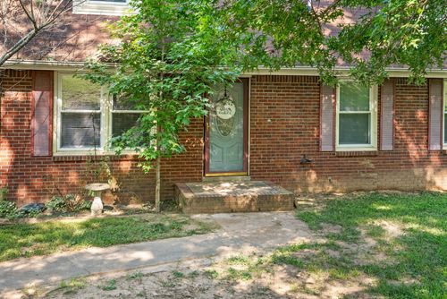 1849 Patricia Dr, Clarksville, TN, 37040-6756 | Card Image