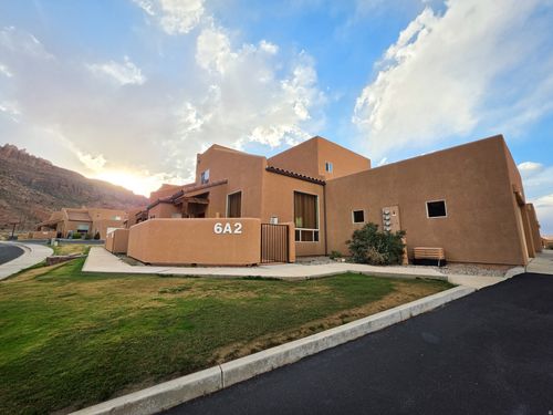 6-a2-3862 Desert Willow Cir, Moab, UT, 84532-3853 | Card Image