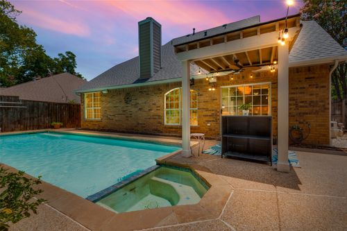 3309 Paint Brush Ln, Bedford, TX, 76021-4047 | Card Image