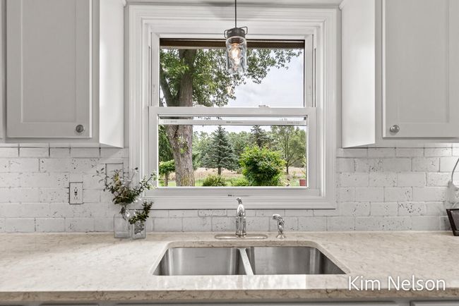 7700S.80thAve-45LoRes | Image 14