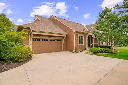 21287 W 116th St, Olathe, KS, 66061-6502 | Card Image