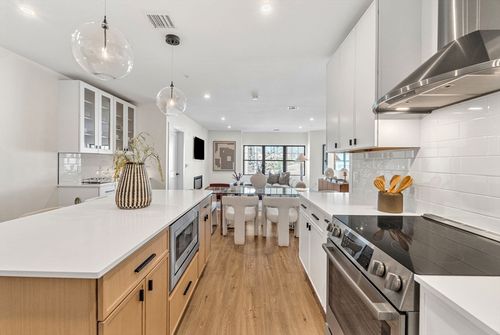 405-20 Audubon Way, Canton, MA, 02021-2151 | Card Image