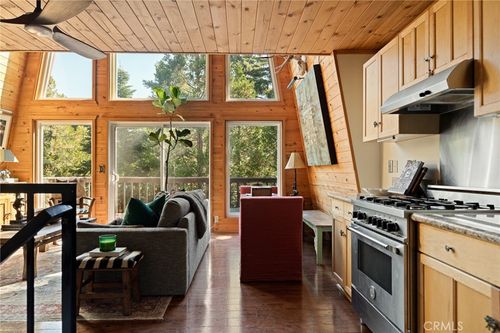 446 Cedarbrook Dr, Twin Peaks, CA, 92391 | Card Image