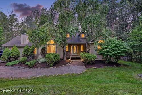 305 Meadowbrook Ct, Pocono Pines, PA, 18350 | Card Image