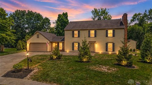 9320 Streamview Ct, Washingtn Twp, OH, 45458-9533 | Card Image