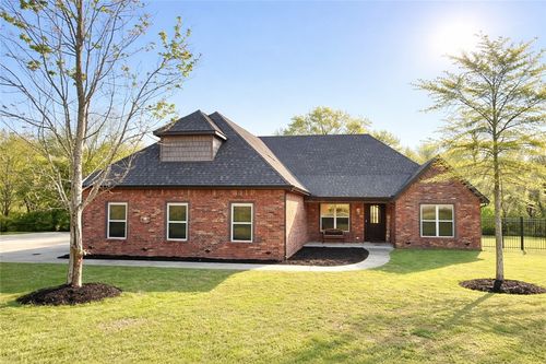 508 Candlelight Cir, Elm Springs, AR, 72762-9250 | Card Image