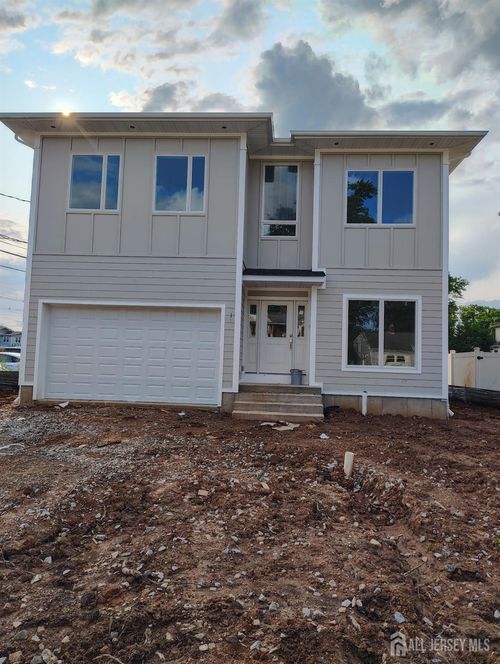 90 S Hyde Ave, Iselin, NJ, 08830-2104 | Card Image