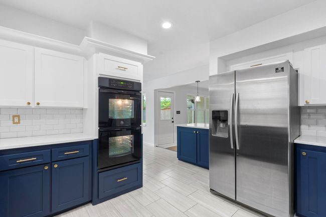 9222 New Forest Rd, House other with 4 bedrooms, 3 bathrooms and 2 parking in Spring TX | Image 8