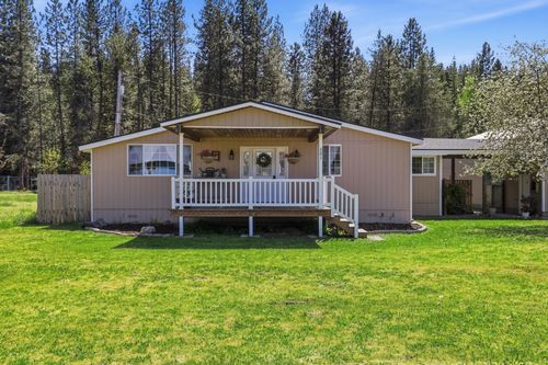 301 W 8th St, Newport, WA, 99156-5434 | Card Image