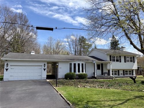 114 Norris Dr, Waterloo, NY, 13165 | Card Image