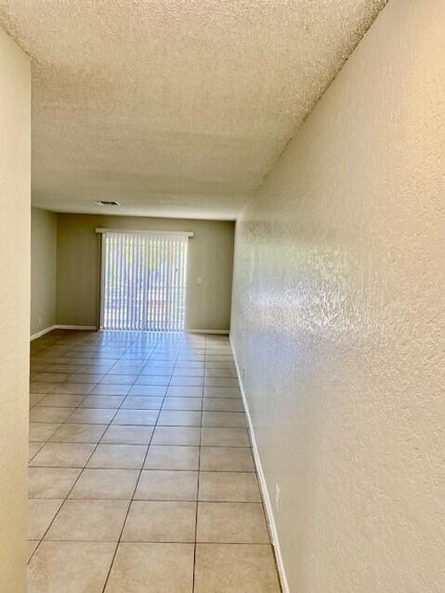 208-200 Croton Ave, Lantana, FL, 33462-2973 | Card Image