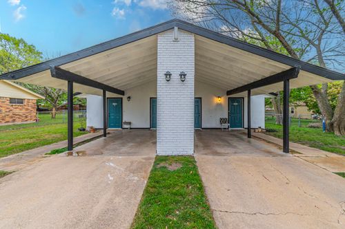 104 N Hillside St, Red Oak, TX, 75154-6359 | Card Image