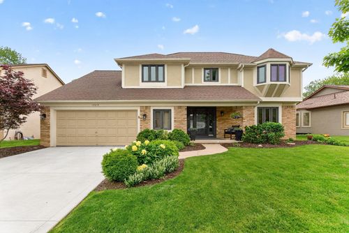 1439 Buckpoint Ln, Worthington, OH, 43085-1597 | Card Image