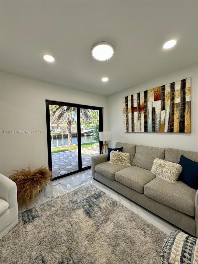 2501 Ne 50 Th St, House other with 3 bedrooms, 2 bathrooms and null parking in Lighthouse Point FL | Image 11