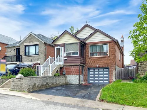 293 Kane Ave, York, ON, M6M3N9 | Card Image