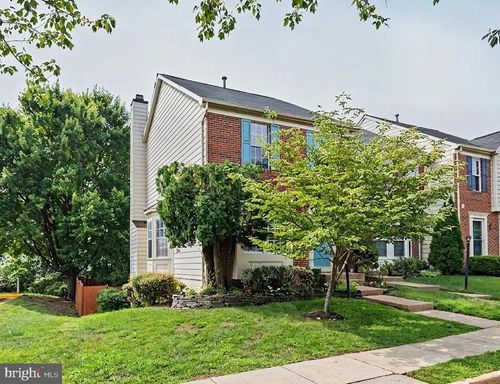 5227 Dunstable Ln, ALEXANDRIA, VA, 22315-5515 | Card Image