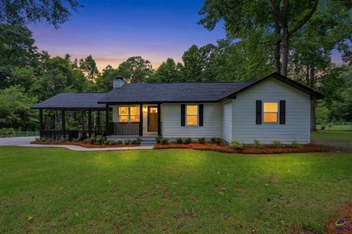 400 N Lake Dr, Perry, GA, 31069-8402 | Card Image
