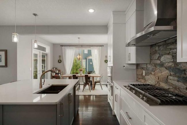 12134 Valley Ridge Dr Nw, House other with 4 bedrooms, 4 bathrooms and 6 parking in Calgary AB | Image 15