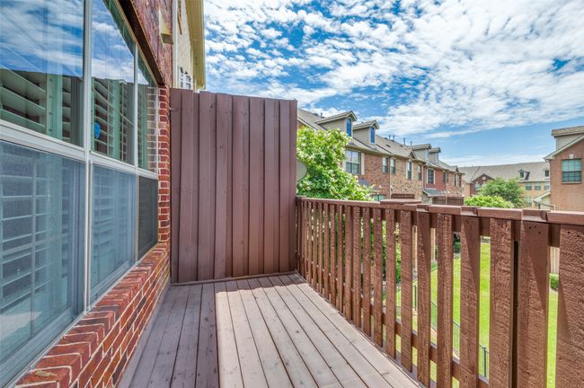 1416 Chase Ln, Townhouse with 4 bedrooms, 4 bathrooms and null parking in Irving TX | Image 27