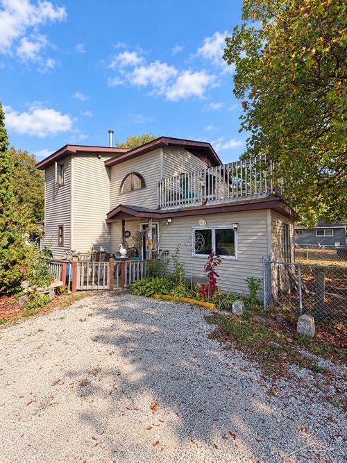 817 Centre Street, Traverse City, MI, 49686 | Card Image