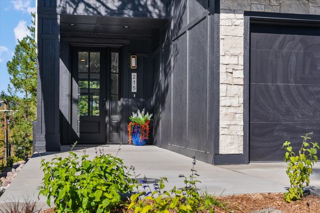 Exterior Entry | Image 54