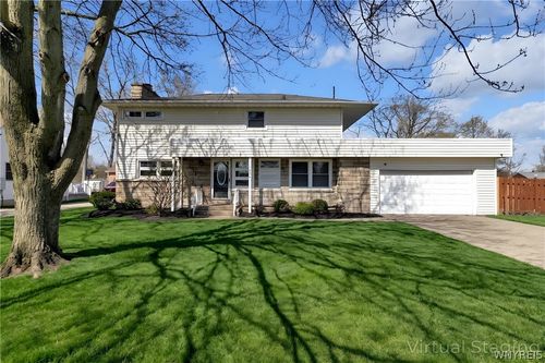 554 Sweeney St, North Tonawanda, NY, 14120-6220 | Card Image