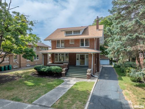 1030 N Cedar St, Galesburg, IL, 61401-2710 | Card Image