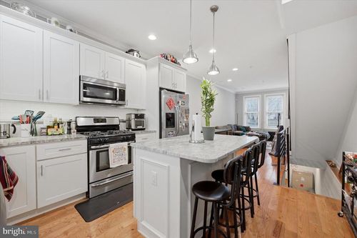 2309 Gerritt St, PHILADELPHIA, PA, 19146-4106 | Card Image