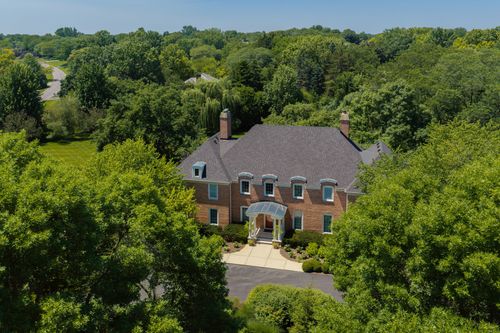 568 Plymouth Dr, Inverness, IL, 60067-4647 | Card Image