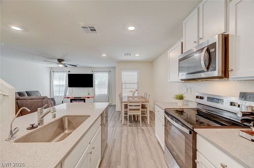 6928 Honor Hill St, Las Vegas, NV, 89166-6091 | Card Image